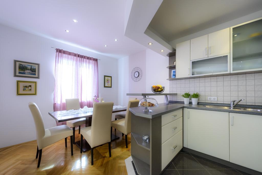 Apartment Kulisic Mlini Bagian luar foto